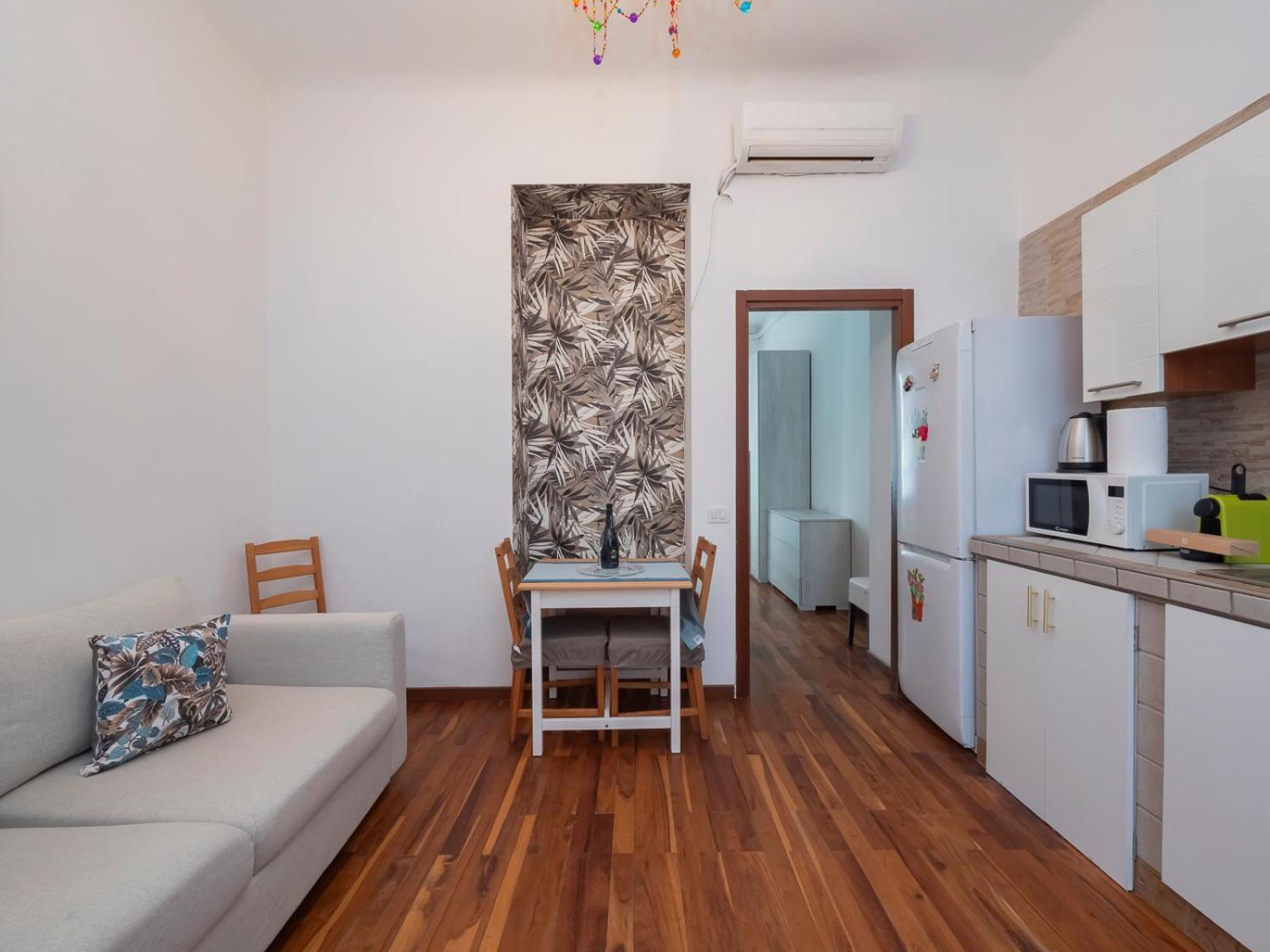 Ihost - Ornato 14 Milan